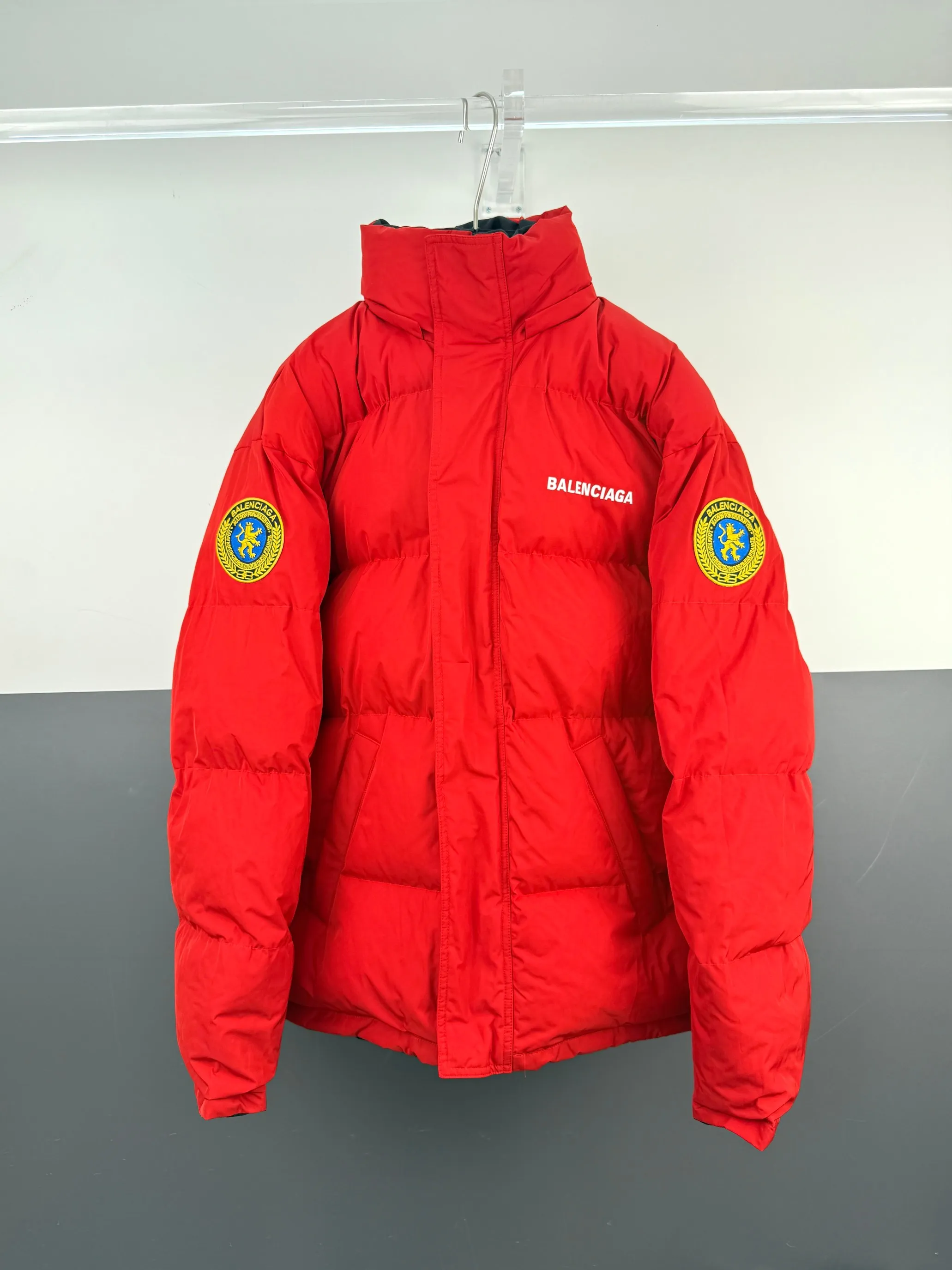 Balenciaga Paris embroidered lion armband reversible down jacket 46/48/50/52